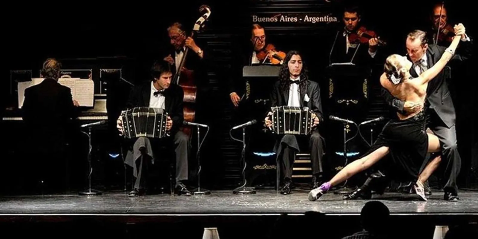 La Ventana Tango Dinner-Show with optional Classic Bus Ride — photo 4